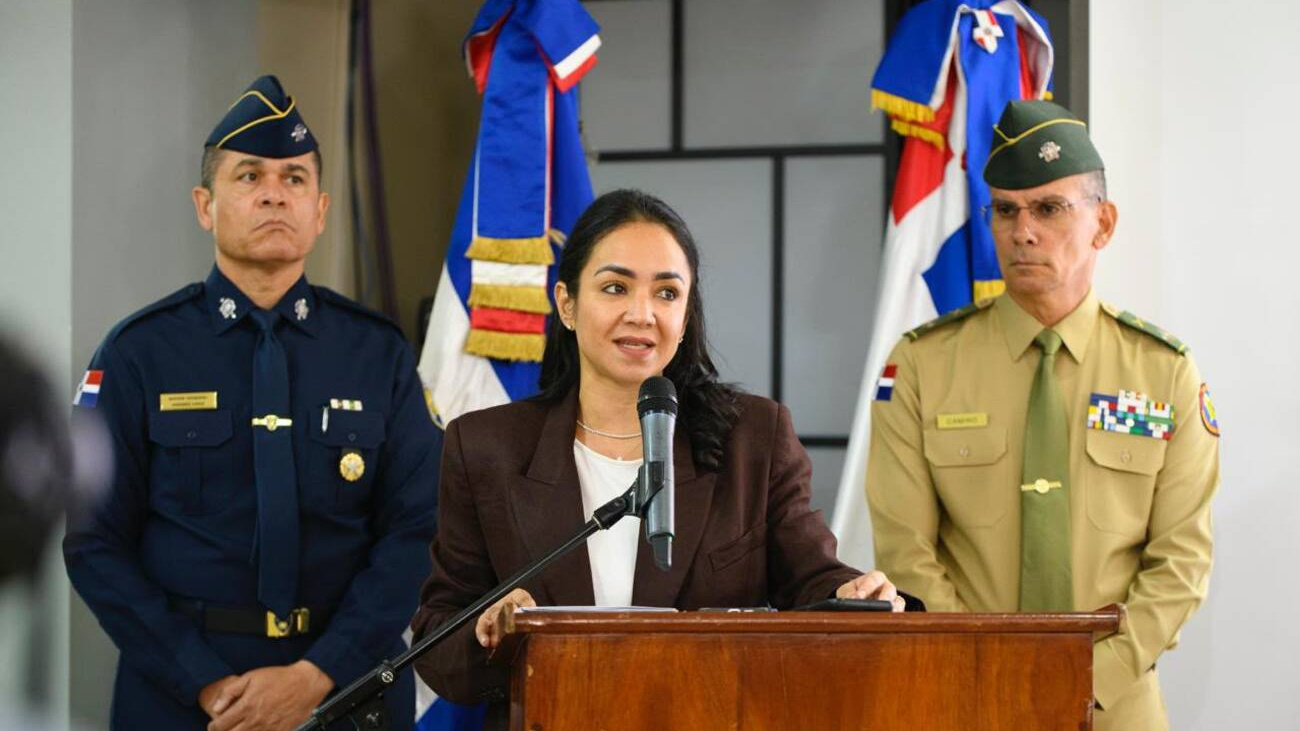 Reforma policial seguirá sin retrocesos y con cero impunidad ante abusos, afirma Faride Raful
