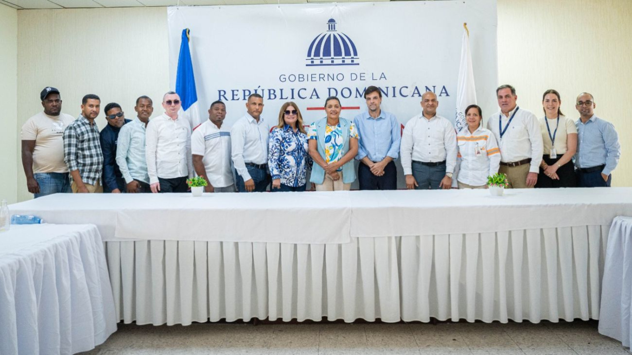 Redes eléctricas de Azua serán modernizadas con inversión de RD 421.4 millones de Edesur Dominicana