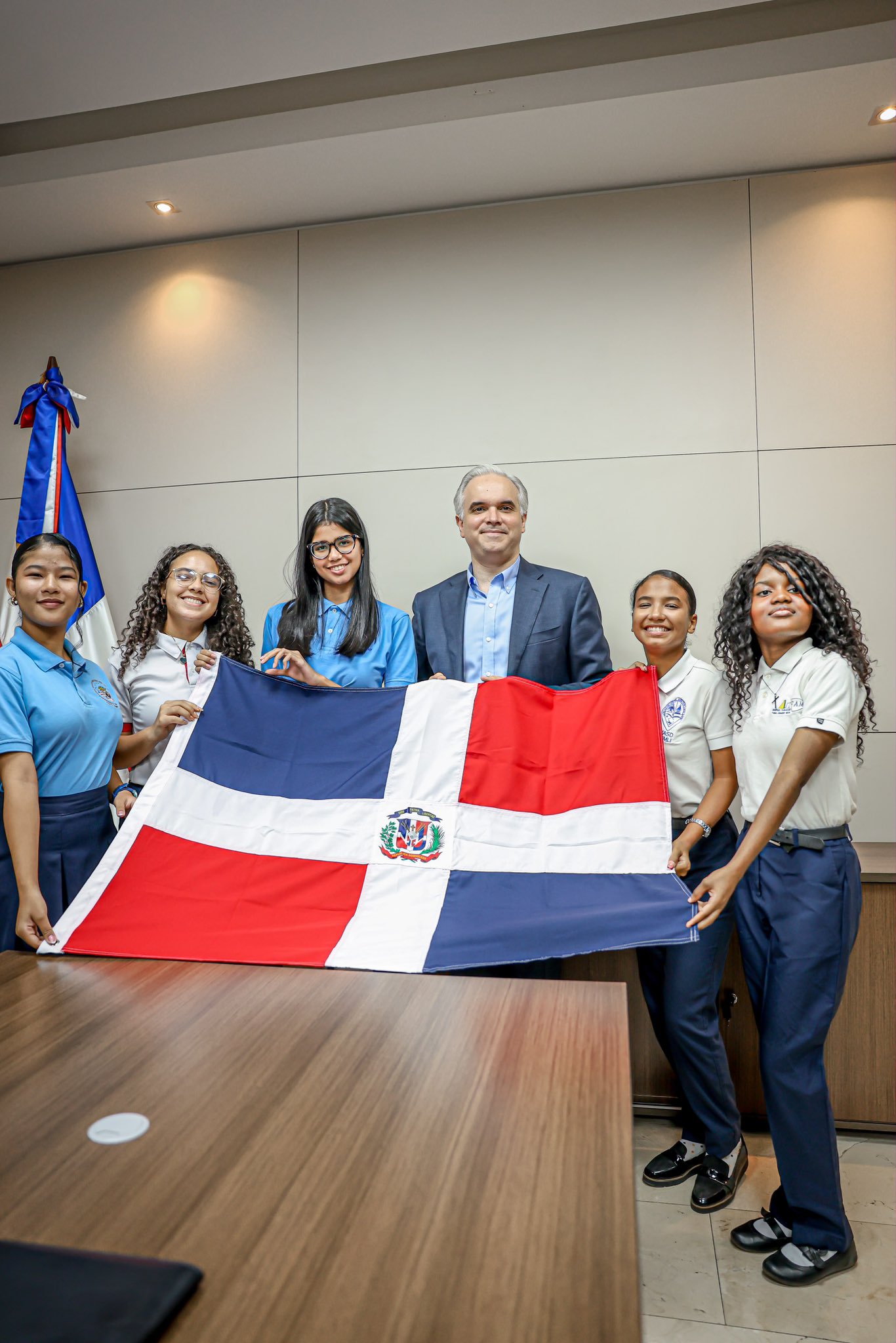 Liderazgo estudiantil fortalece representación dominicana en competencias internacionales de Kenia y Estados Unidos