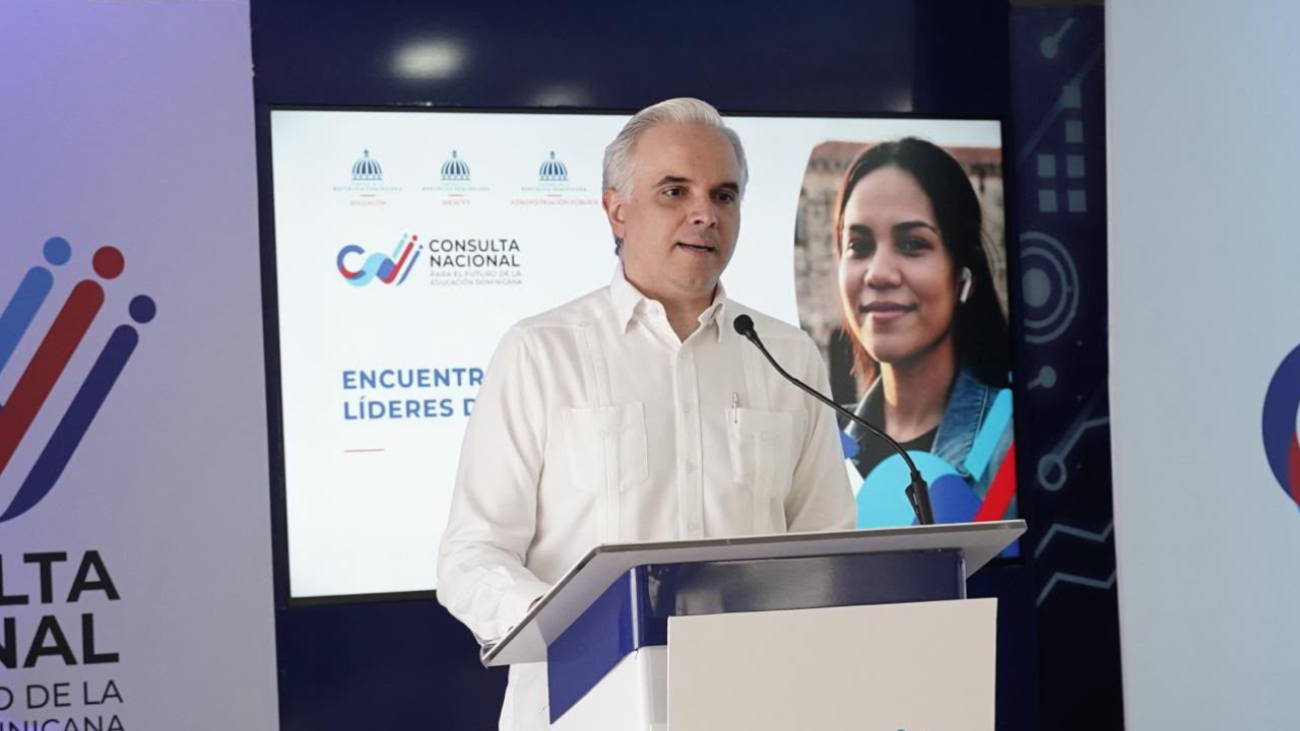 Reforma educativa reúne a líderes de opinión para fortalecer la consulta nacional sobre el futuro del sistema