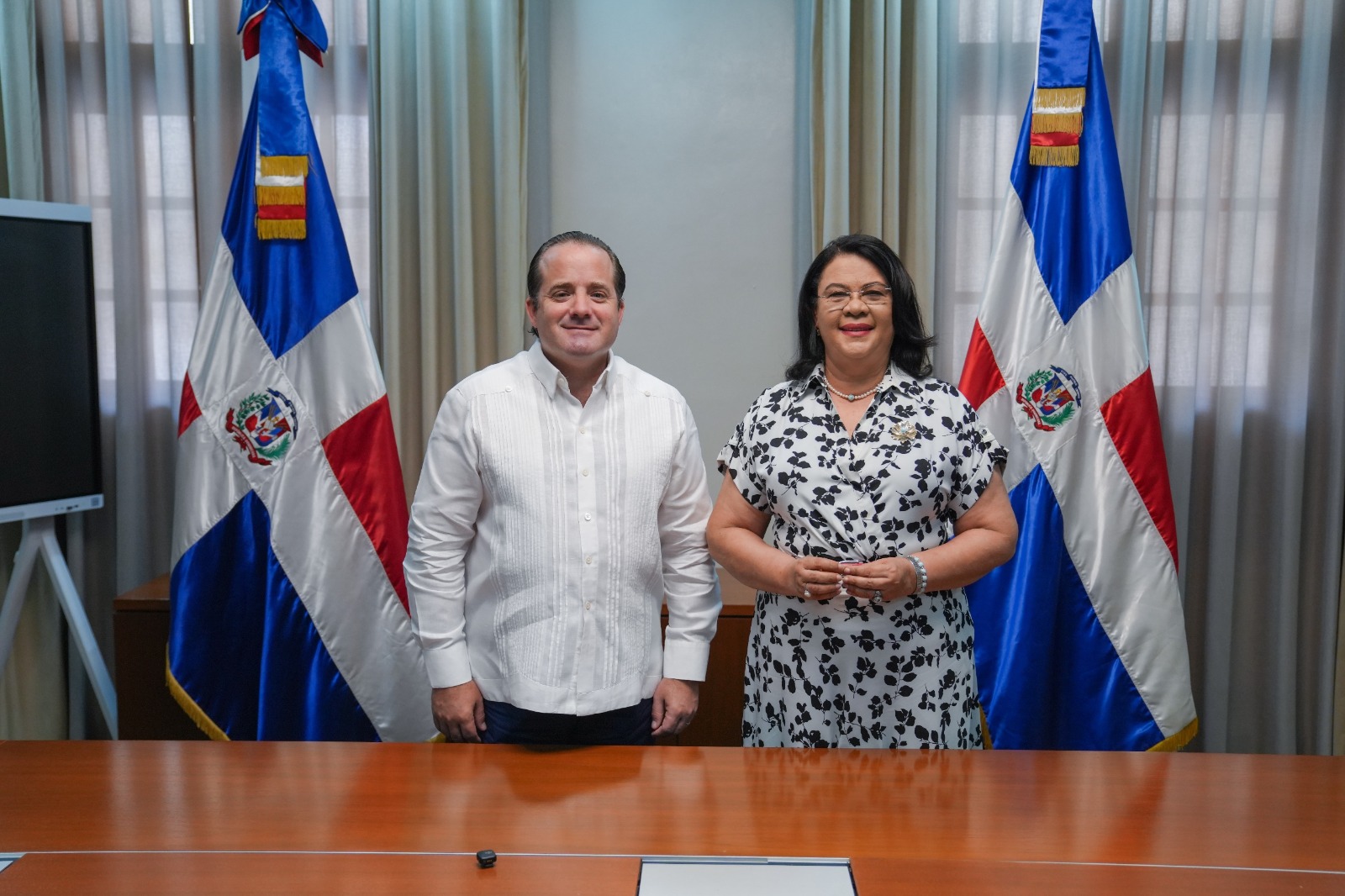 Ruta de Empleabilidad impulsará capacitación de 13,600 jóvenes mediante acuerdo entre el Gobierno e INFOTEP
