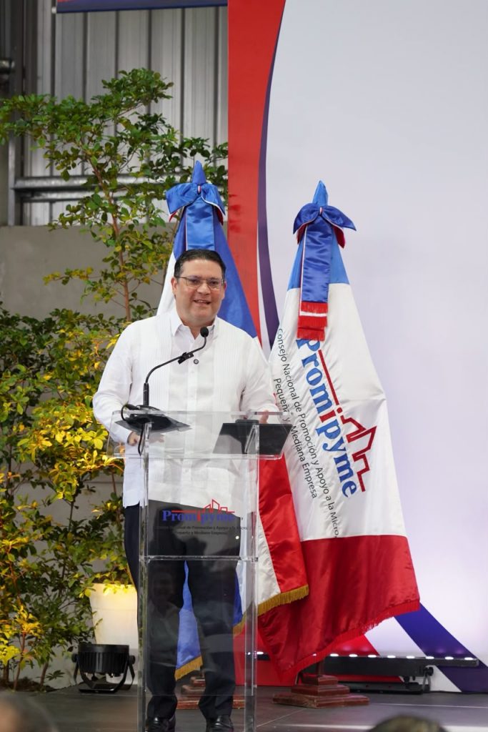 Créditos a microempresarios superan RD$927 millones con nueva entrega de RD$160 millones
