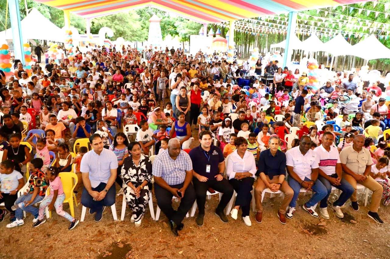 "Mi Verano en Familia" llegará a Invivienda, Boca Chica y La Guáyiga con actividades infantiles