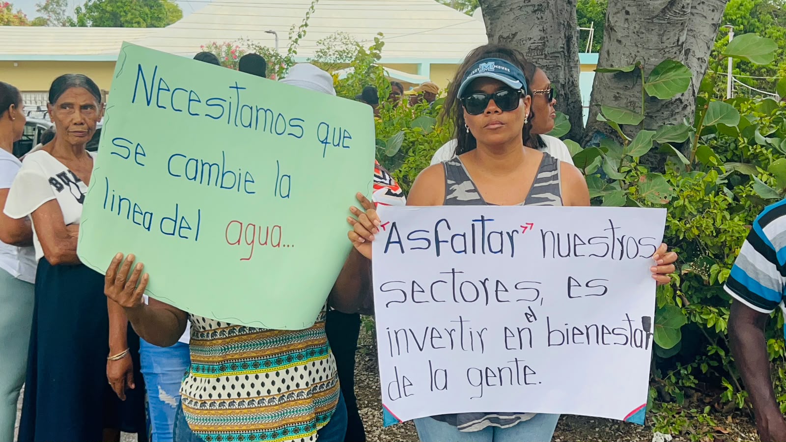 Demandas de Vallejuelo movilizan a residentes en marcha para exigir obras y servicios públicos