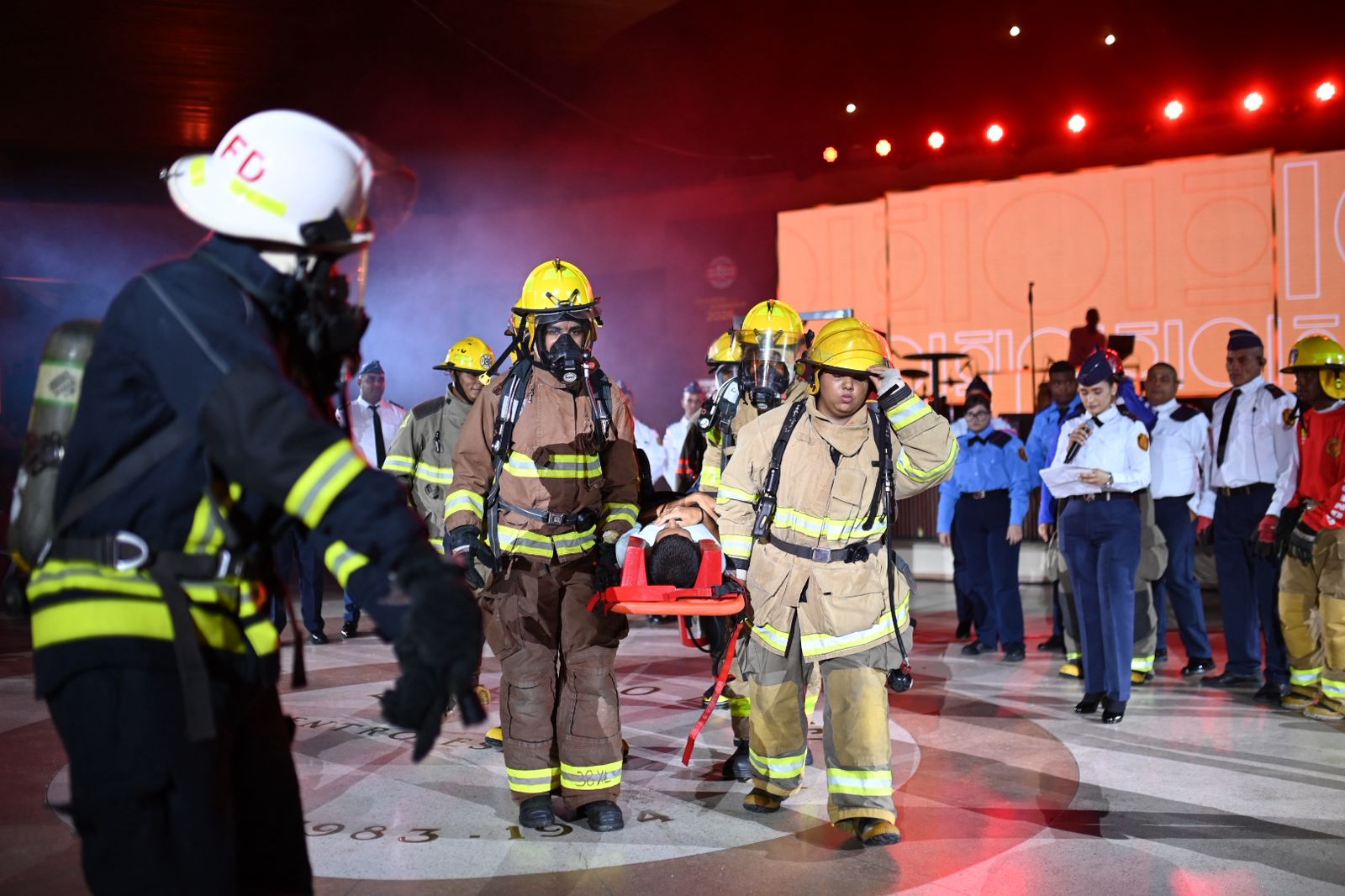 Fiesta benéfica de Bomberos de Santiago recauda apoyo para fortalecer proyectos de modernización