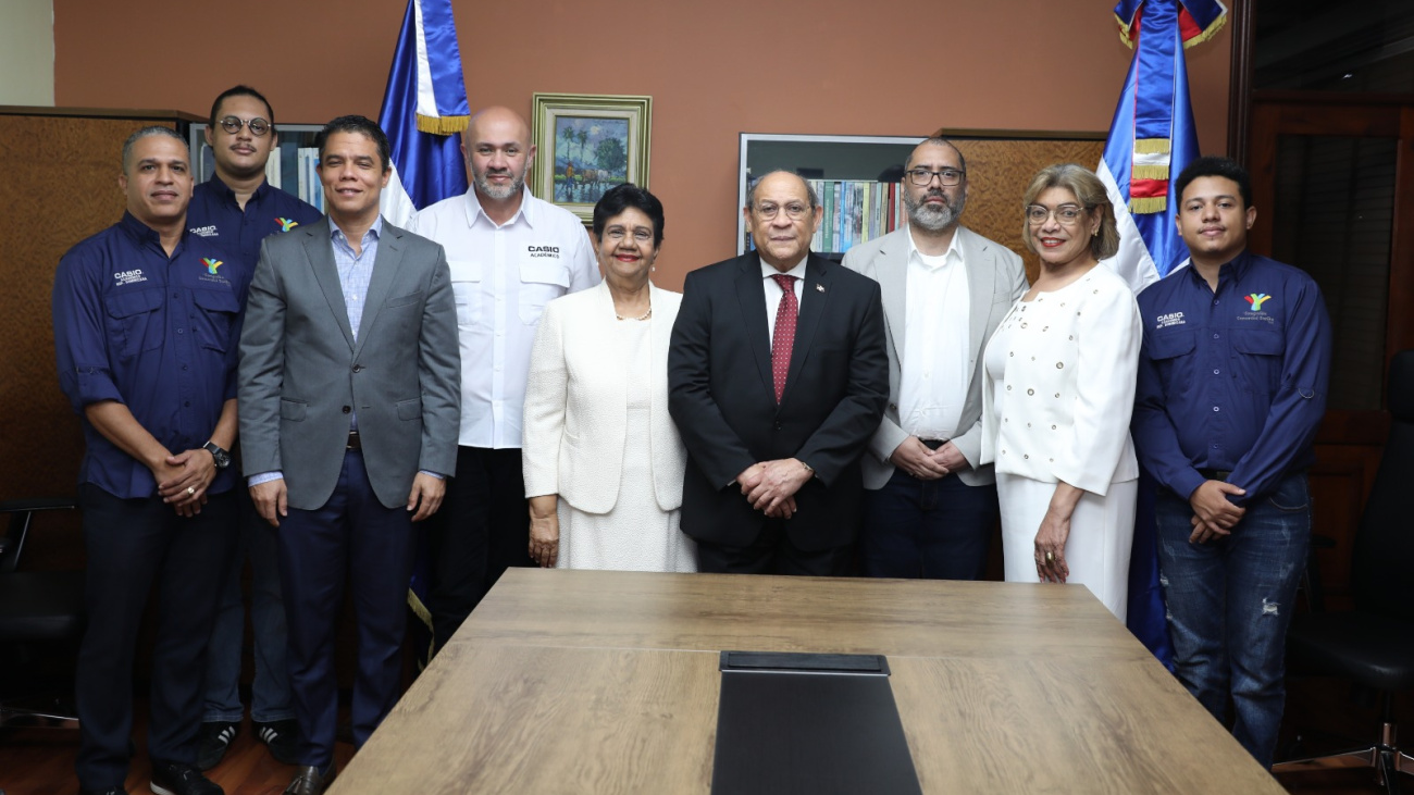 Inteligencia artificial impulsa acuerdo entre Mescyt y Casio para formar talento del futuro