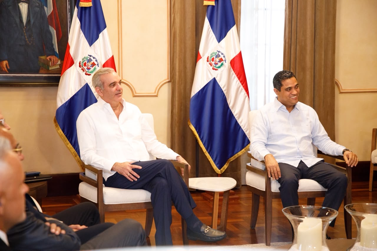 FIBA fortalece vínculos con República Dominicana tras reunión del presidente Luis Abinader con sus ejecutivos