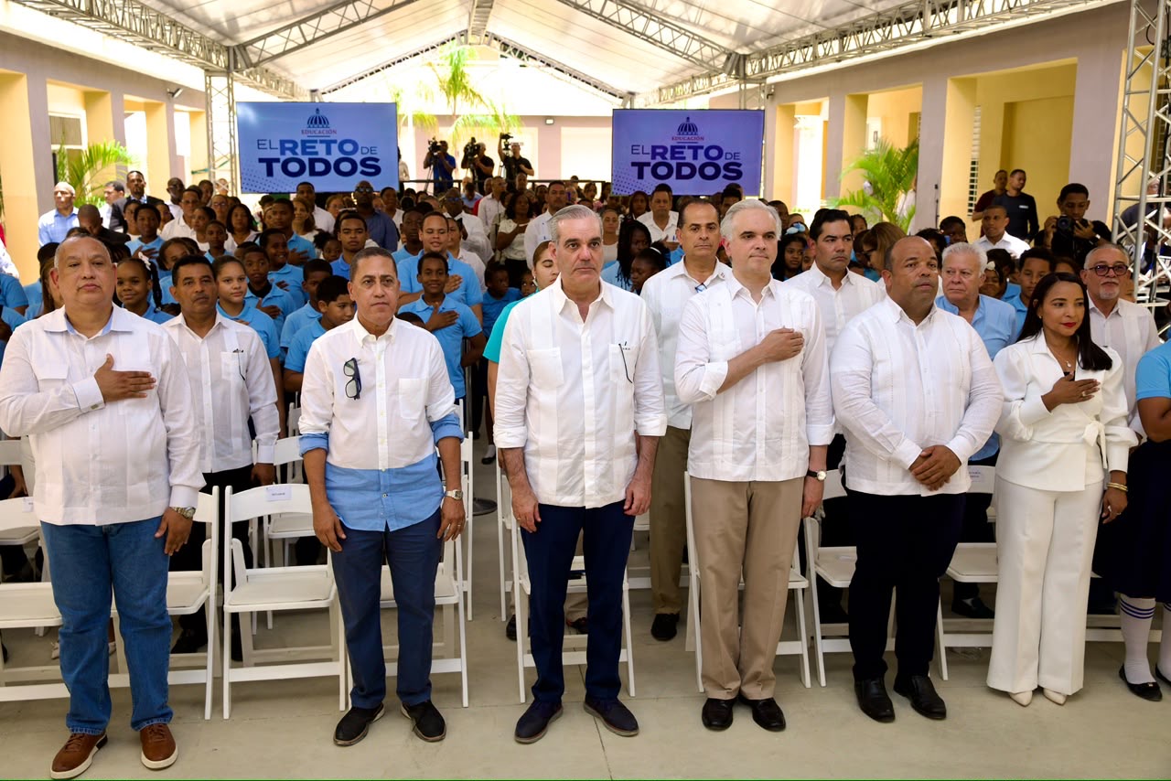 Infraestructura educativa suma 26 aulas en liceo inaugurado por Abinader en Los Alcarrizos