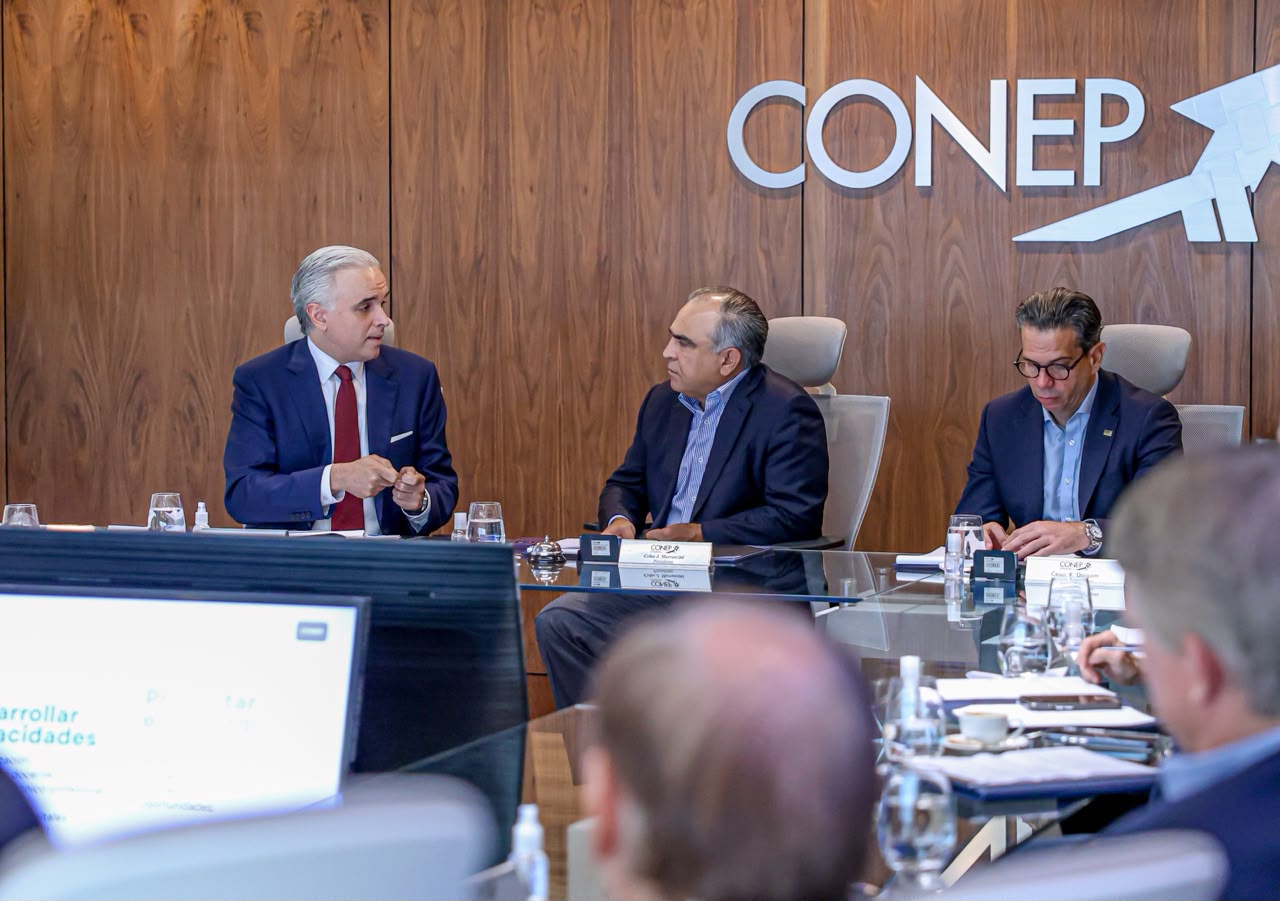 Desarrollo educativo centra encuentro de Luis Miguel De Camps con directiva del Conep