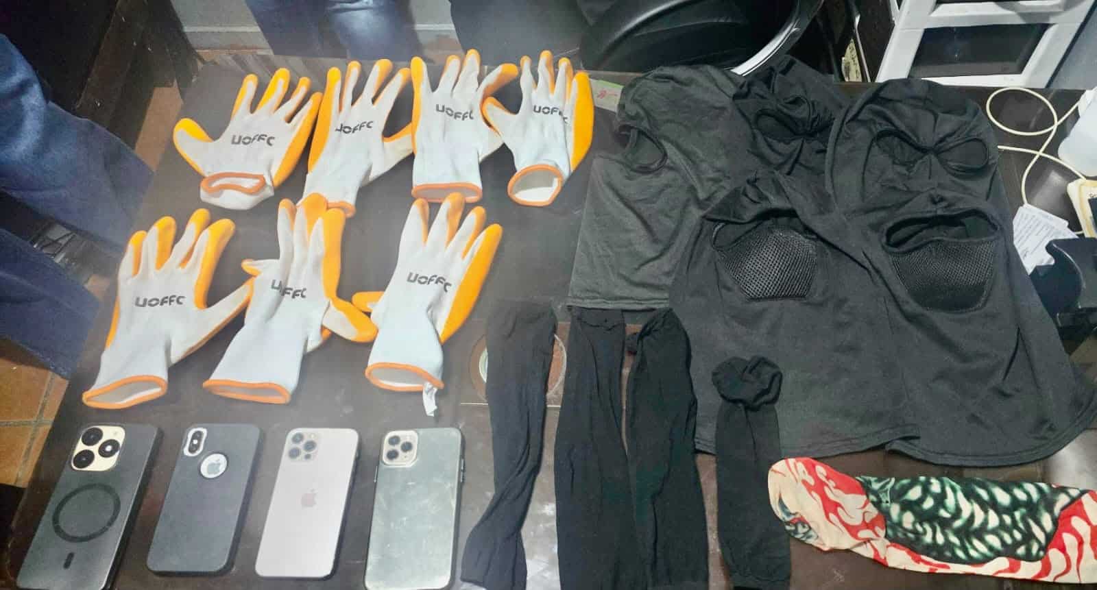 Asalto a joyería en Santiago termina con cuatro detenidos y recuperación de dinero, prendas y arma.